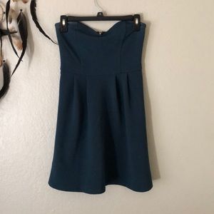 short strapless V neck elegant dress